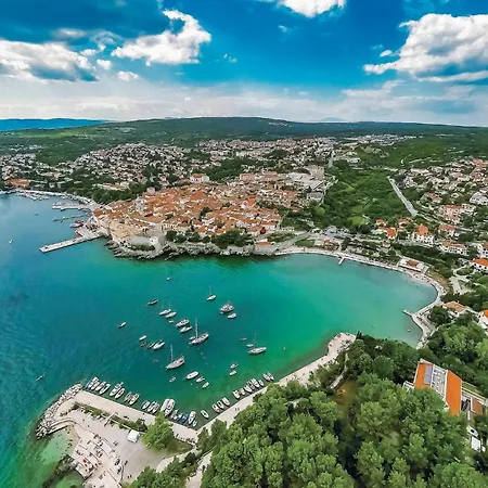 Beach Front Apartment In Pinezici