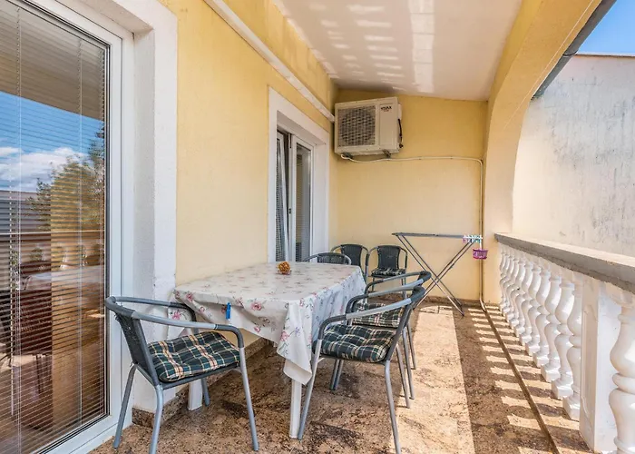 Apartman 2 Bedroom Amazing In *