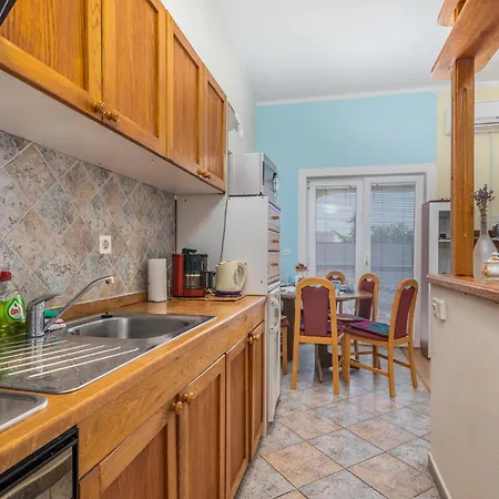 2 Bedroom Amazing In Pinezići