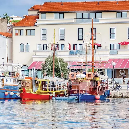 2 Bedroom Amazing In Pinezići