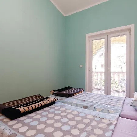 Front In Appartement