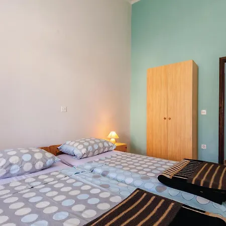 Front In Appartement *