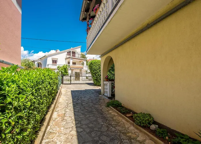 Apartamento 2 Bedroom Amazing In *